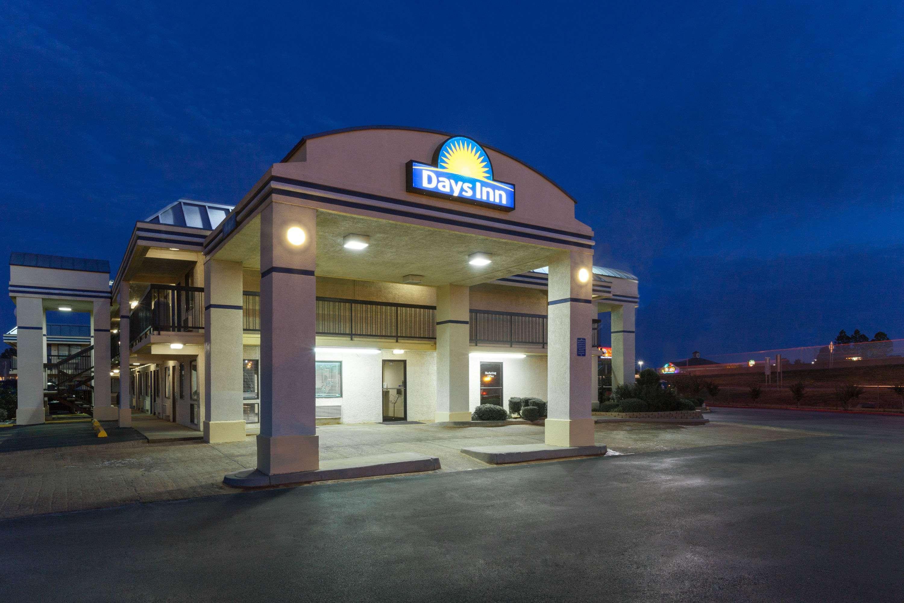 Days Inn Oklahoma City West Exteriör bild