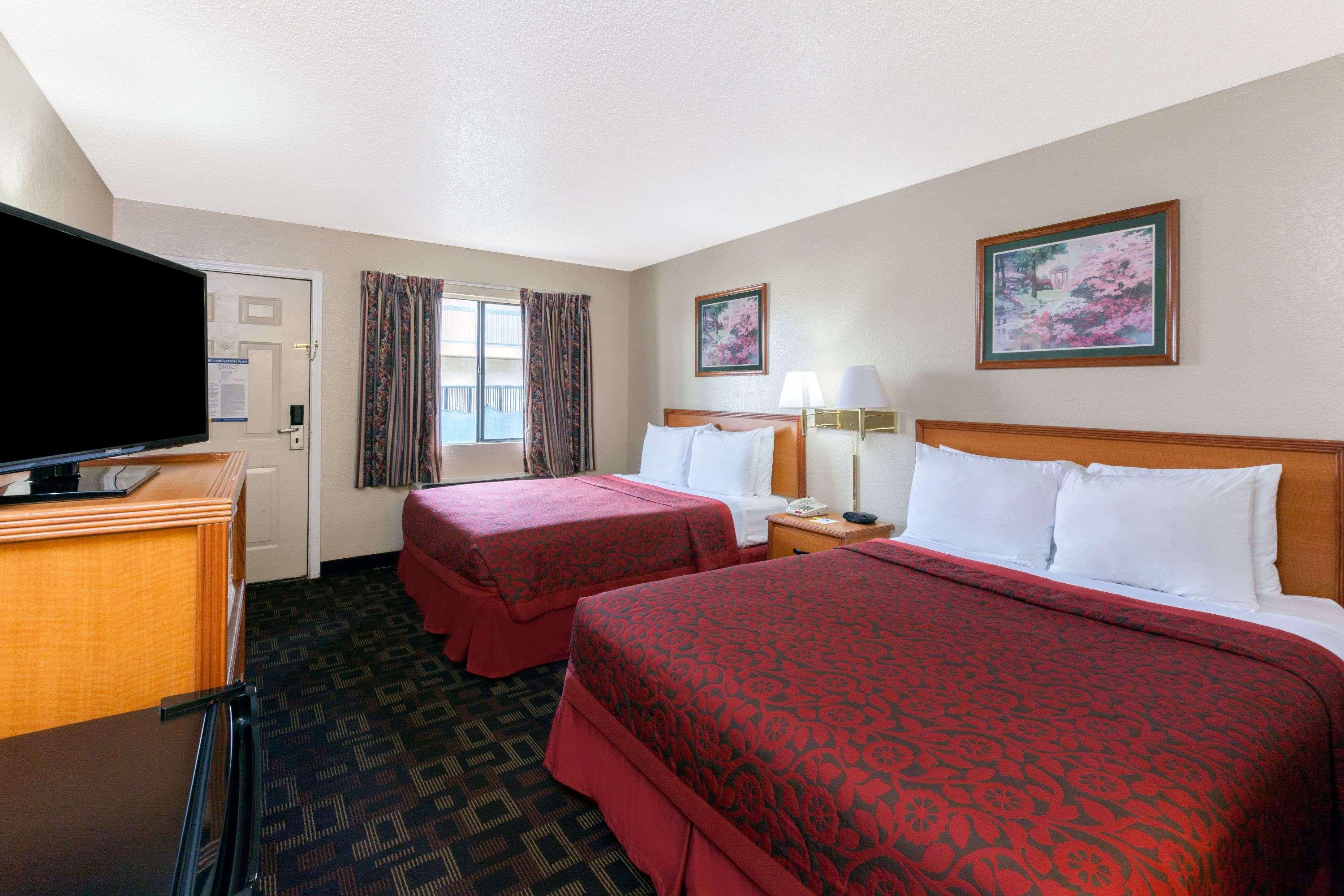 Days Inn Oklahoma City West Exteriör bild